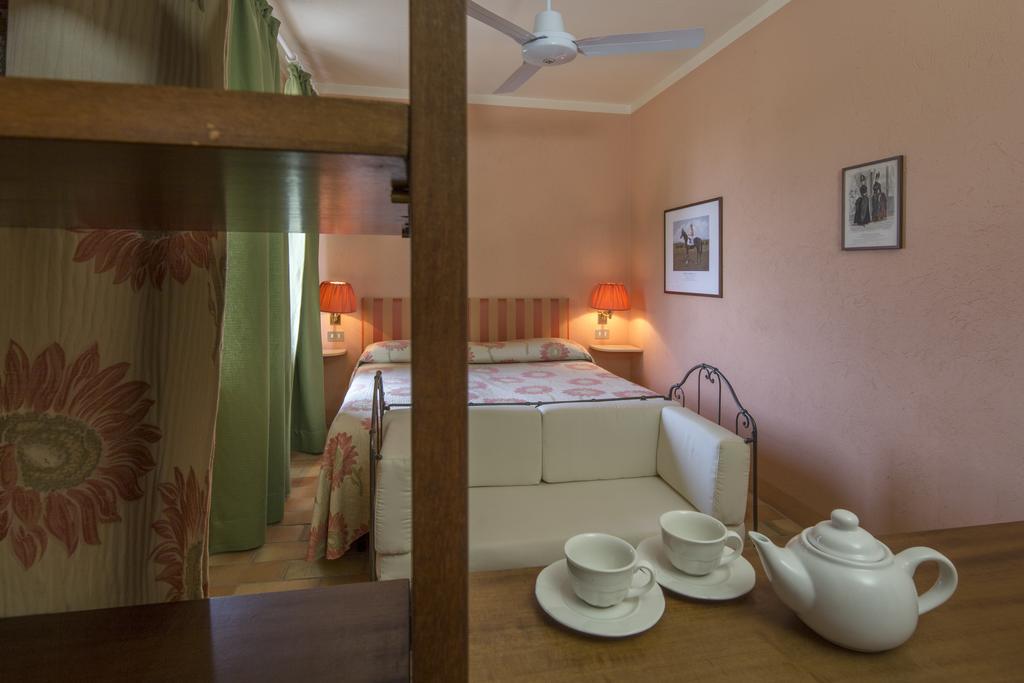 Agriturismo Il Torrione ピネローロ 部屋 写真