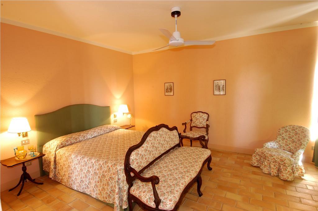 Agriturismo Il Torrione ピネローロ 部屋 写真